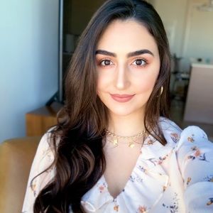 Meet your Posher, Israa